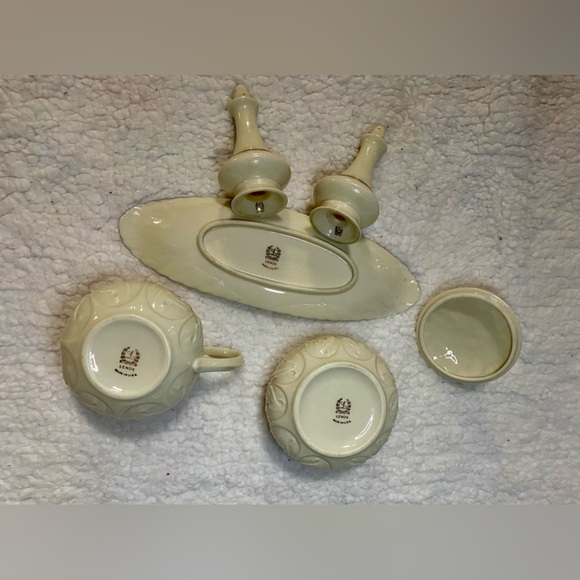 🔥Lenox COTTAGE Embossed 6 Piece Set - 24k Gold Trim🔥 - Picture 2 of 5